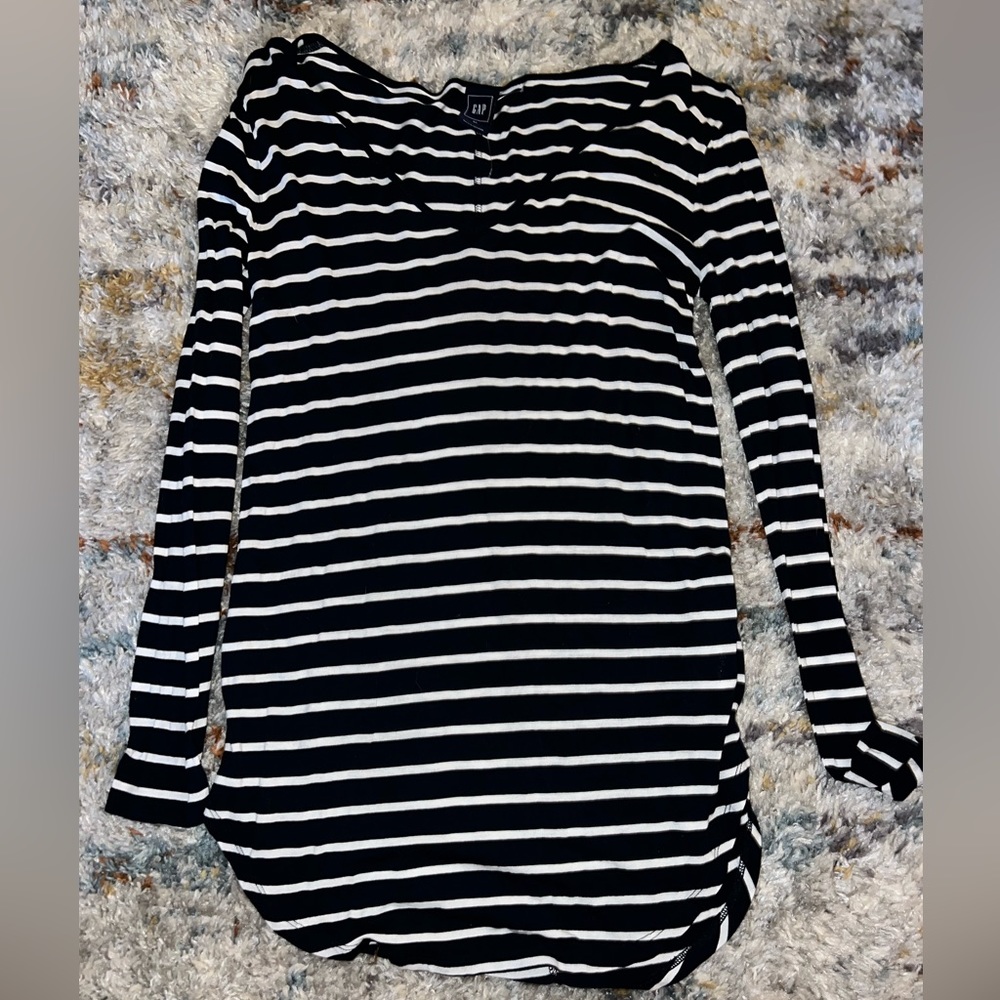 GAP shirt - XS